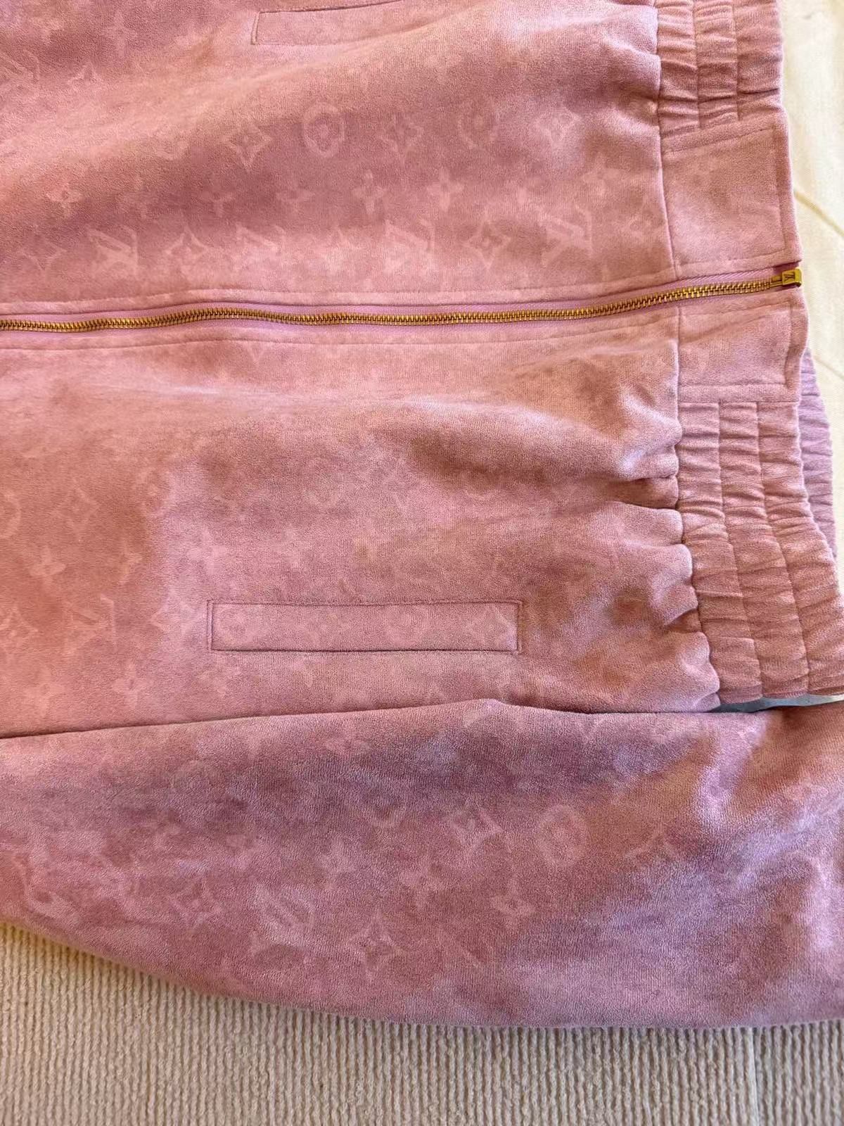 WhatsApp Image 2025-09-23 at 15.24.31 (1)